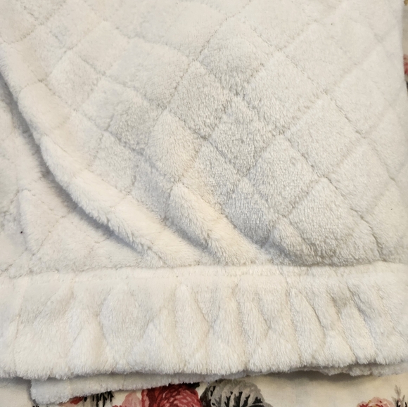 No Boundaries soft white quilted hoodie XL - Picture 4 of 4